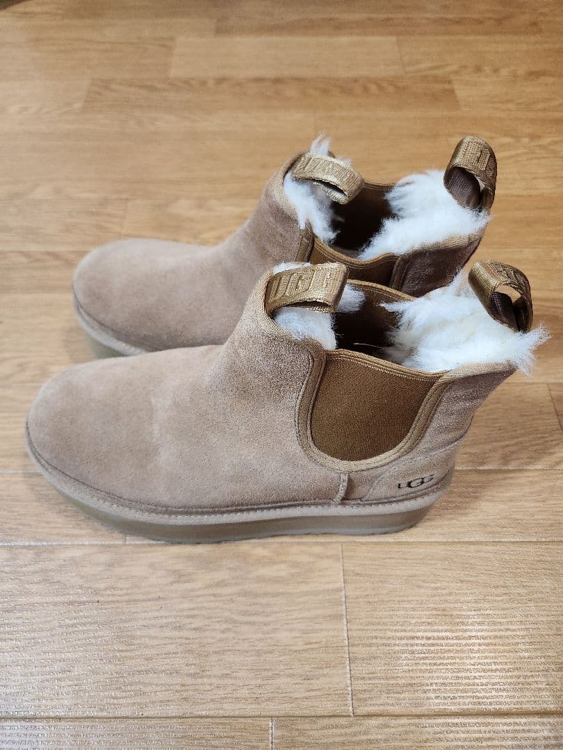 UGG ニューメル プラットフォーム チェルシー 厚底 ブーツ