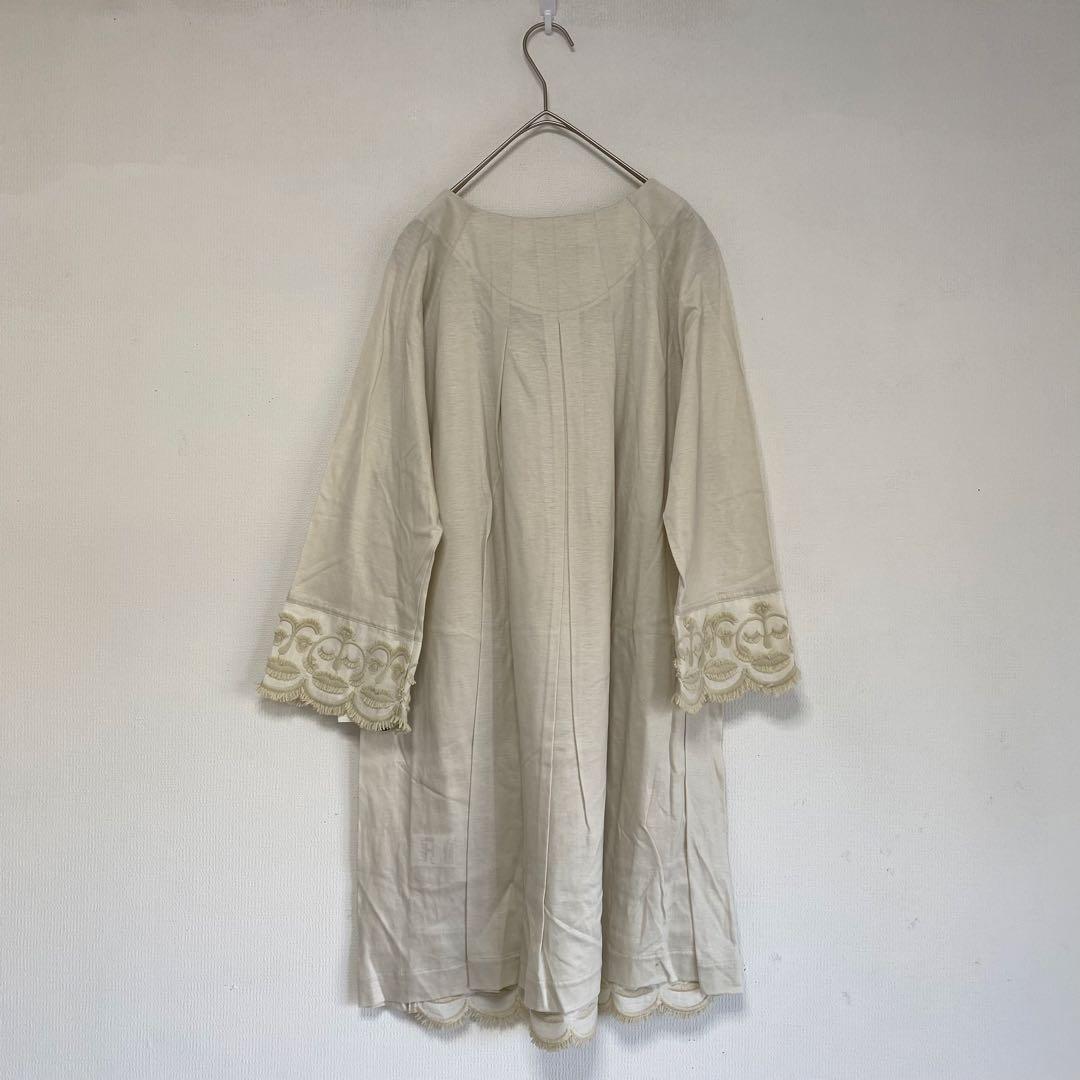 OLLEBOREBLA/アルベロベロ】未使用　ワンピース 刺繍　定価2万5千