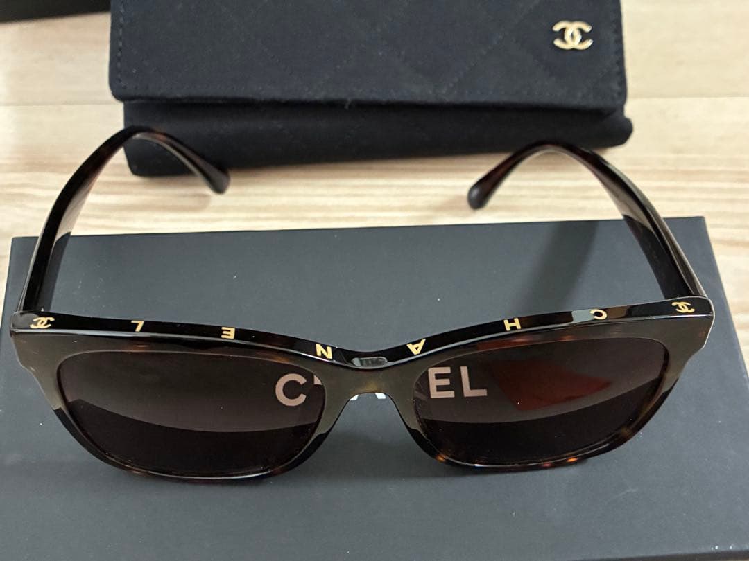 CHANEL シャネル　サングラス ベッコウ柄