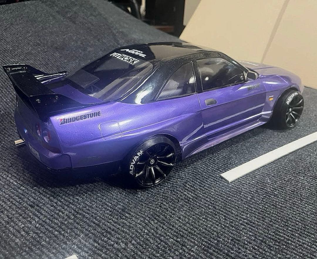 j*n様 ラジコン スカイラインGTR R33 ボディのみ　ジャンク