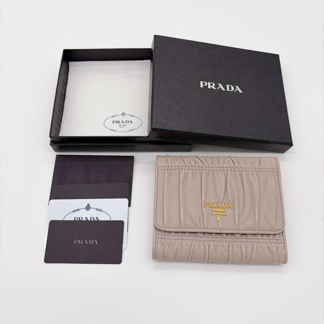 箱付 PRADA プラダ ナッパ 折り財布 ベージュ 三つ折り財布 ゴールドロゴ