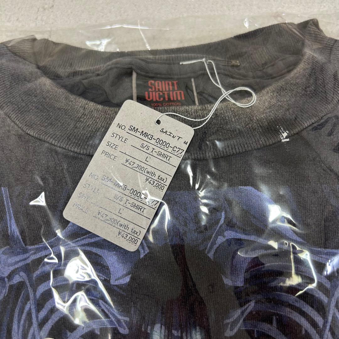トップス SAINT Mxxxxxx AOT_SS TEE/ATTACK ON TITAN