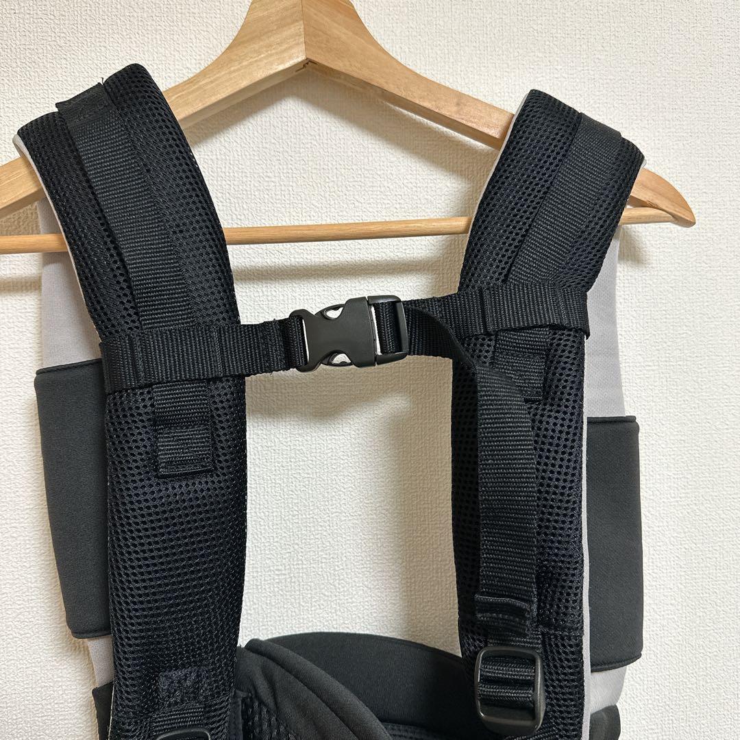 ゆー　Aprica コアラウルトラメッシュEX 抱っこ紐　ブラック