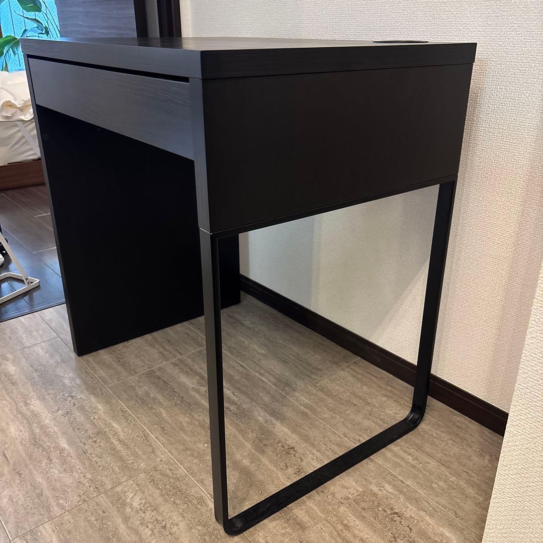 【組み立て済、送料込み】IKEA デスク:ブラックブラウン:73x50 cm