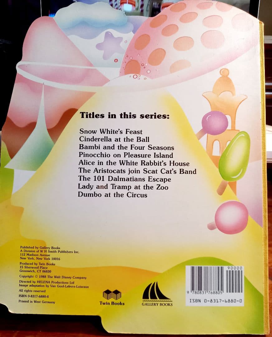 絵本・児童書 WALT DISNEY PINOCCHIO ON PLEASURE 