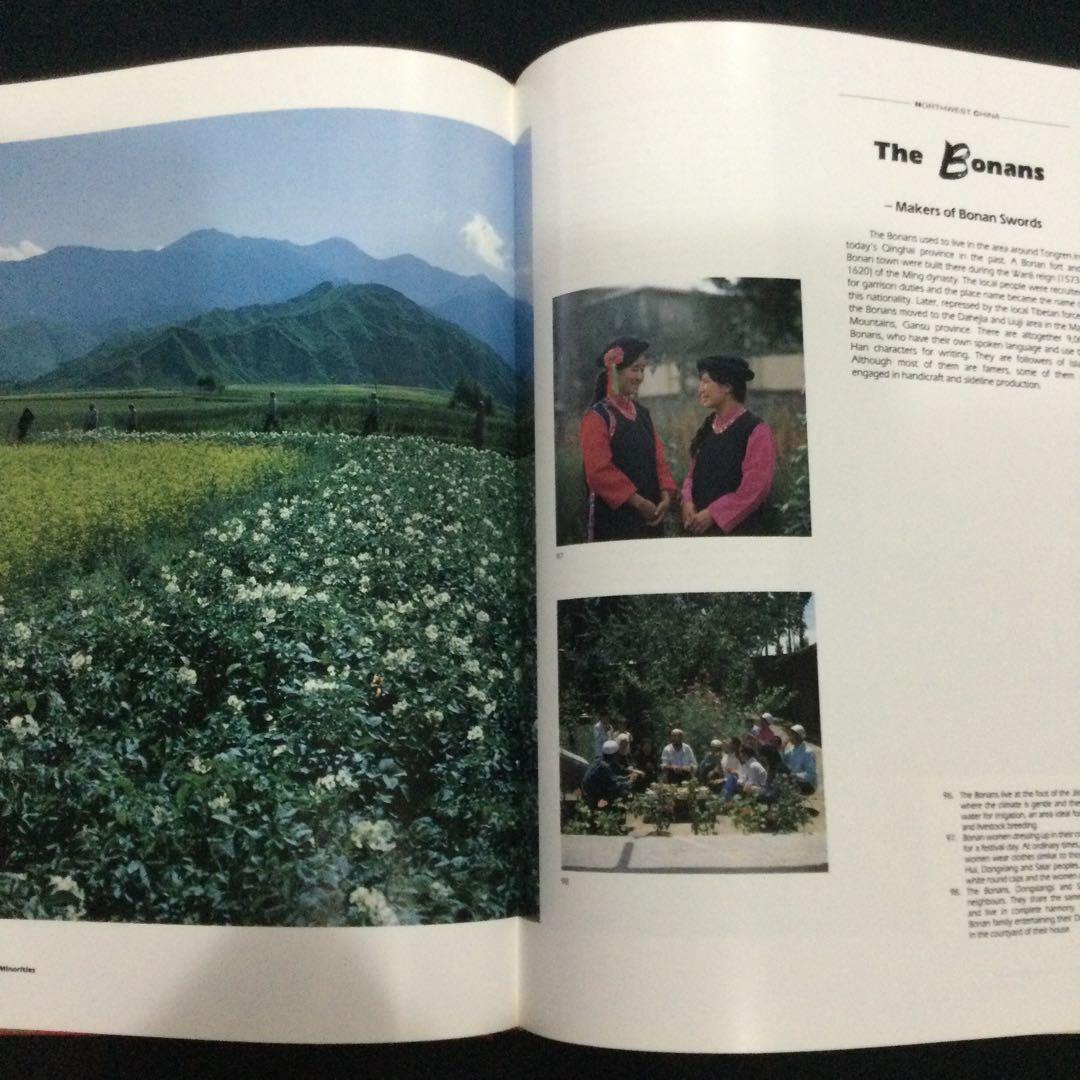 中国　少数民族　洋書　China 文化　民族衣装　ミャオ　ウイグル　モンゴル