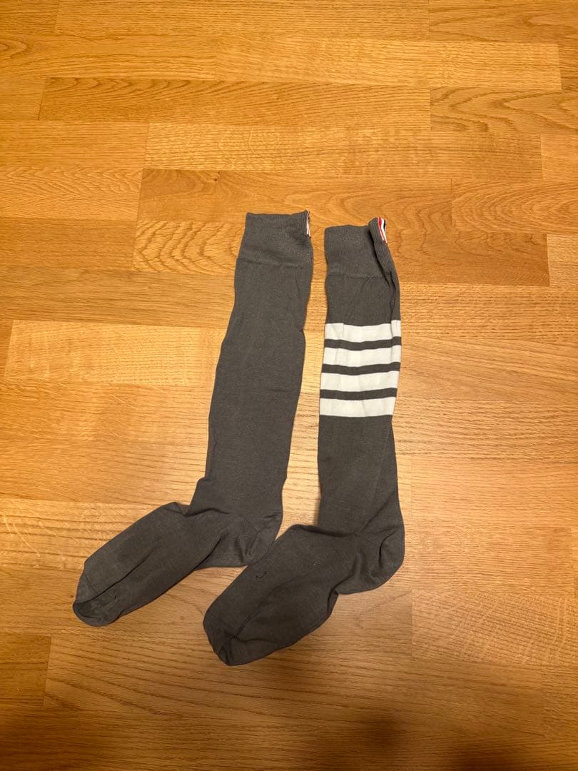 Thom Browne トムブラウン 4-BAR ふくらはぎ丈ソックス