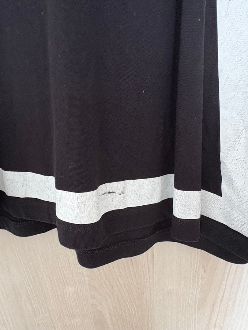 さ*ら様 【最終値下げ】VALENTINO ロゴ プリント Ｔシャツ ヴァレンテ