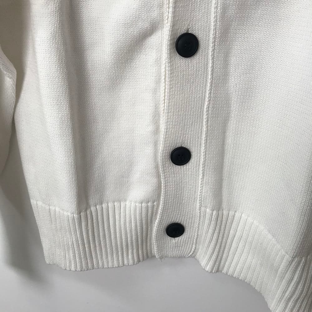 値下げ中！AMI PARIS ハート刺繍 ホワイトカーディガン