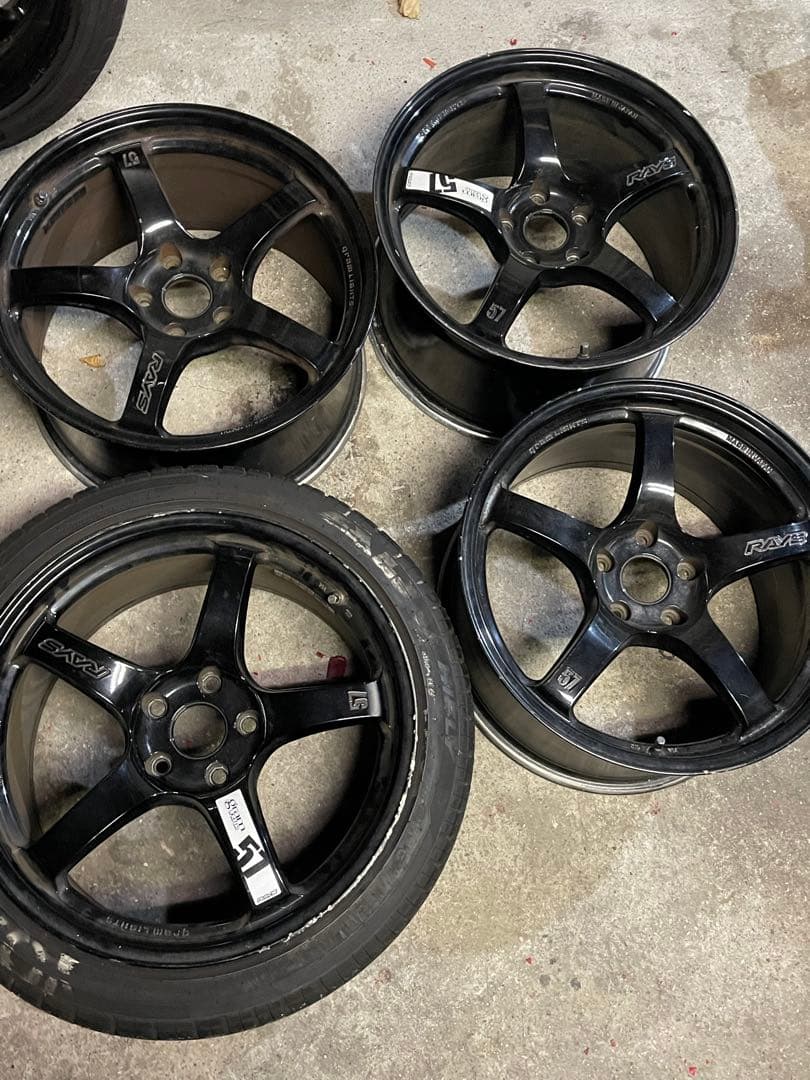 廃盤　Raysグラムライツ57CR 18インチ　4本セット