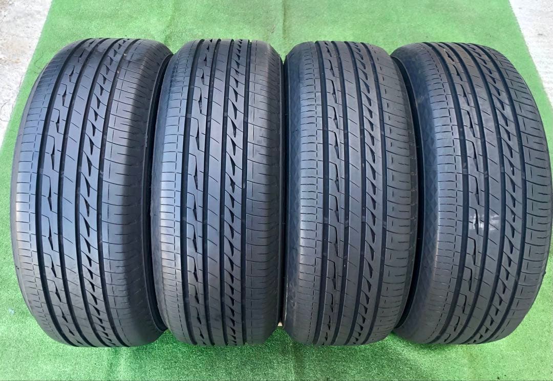 225/55 R17 BRIDGESTONE REGNO ラジアルタイヤ