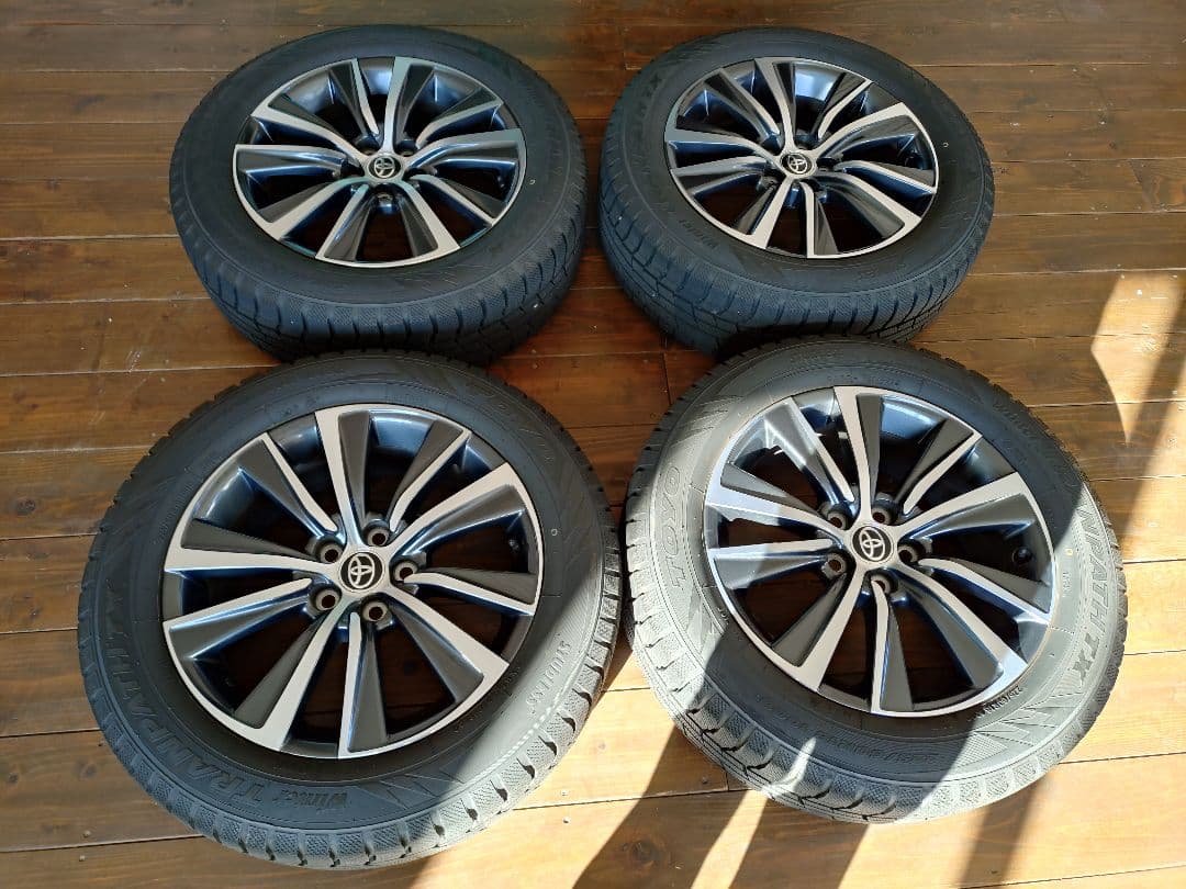 トヨタハリアー純正18インチ スタッドレスタイヤ４本セット
