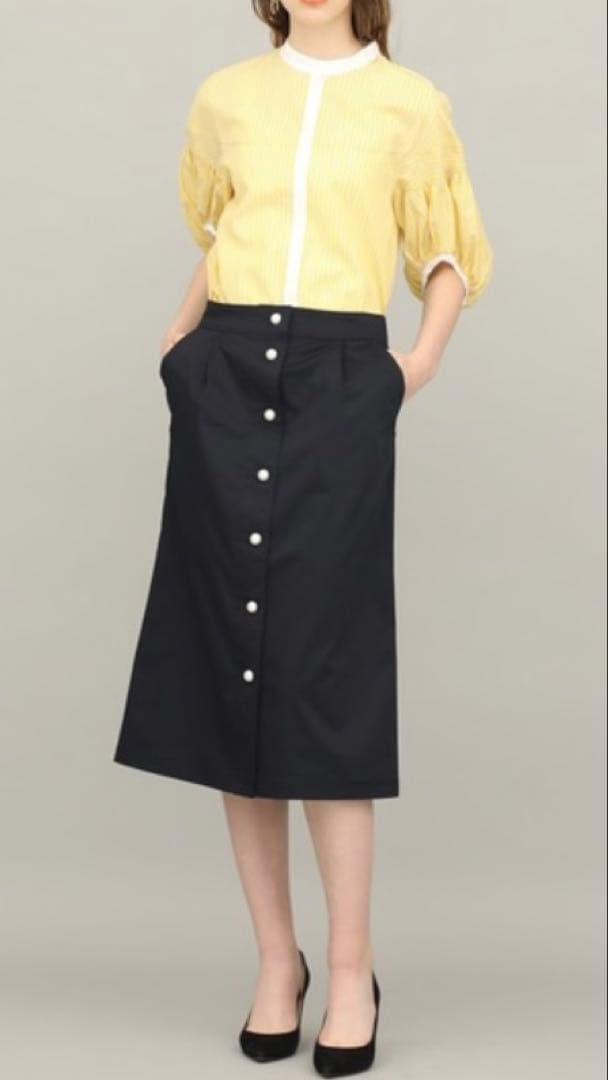 美品　ミュベール muveil パールチノスカート　パールボタン　ネイビー　36