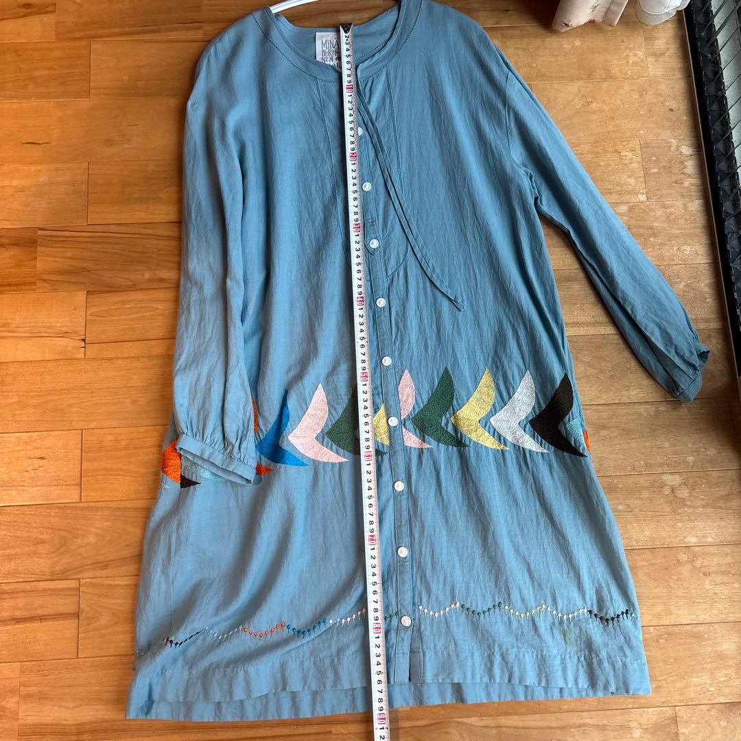 MINÄ PERHENEN LAUNDRY 水色刺繍ワンピース