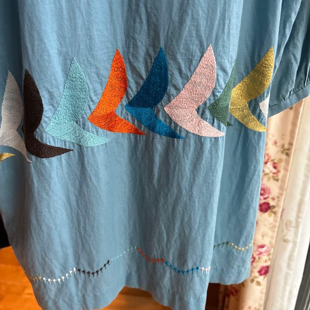 MINÄ PERHENEN LAUNDRY 水色刺繍ワンピース