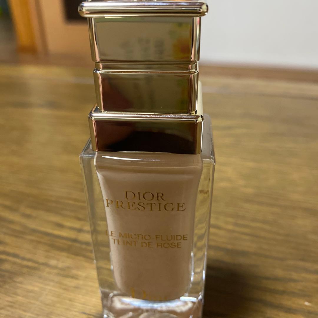 Dior プレステージ　ル　フルイド　タンドゥローズ30mL