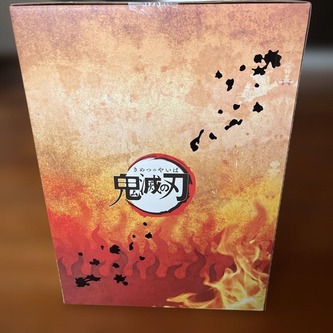 受注生産　鬼滅の刃 煉獄杏寿郎 1/8フィギュア