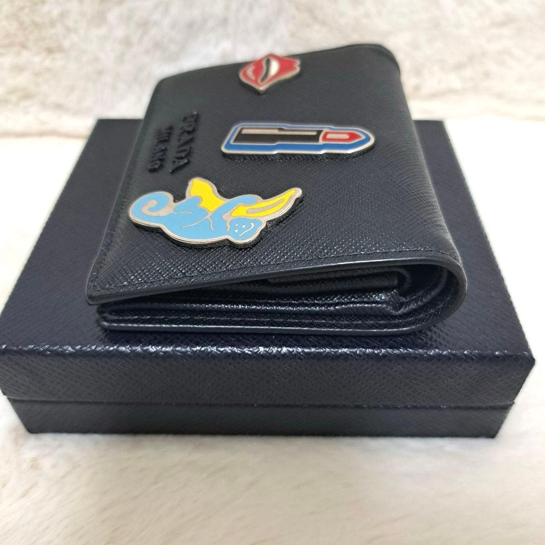✨極美品　付属品完備　レア✨プラダ　二つ折り　サフィアーノ　ブラック　アップリケ