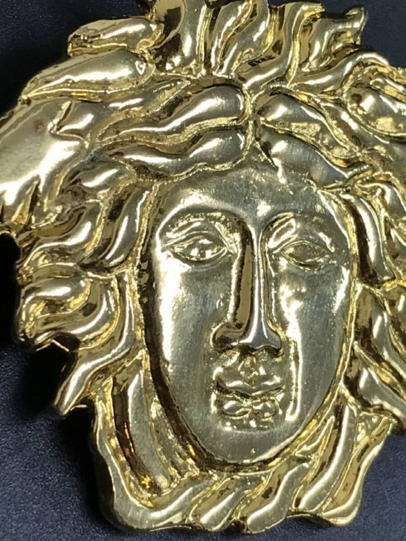 も*-様 GIANNI VERSACE ジャンニ ヴェルサーチ メデューサブロー