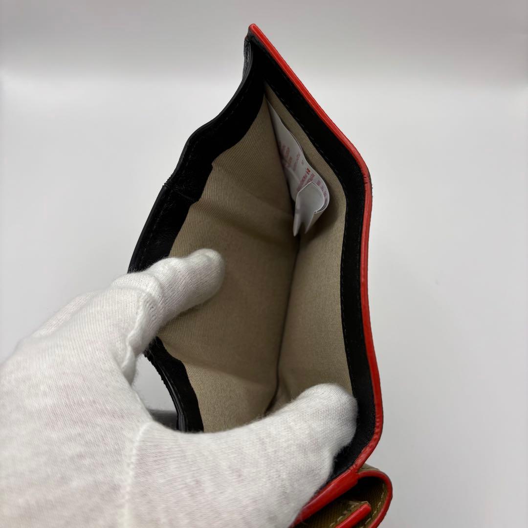 MARNI 三つ折り財布　カーキ　ベージュ　コンパクトウォレット　財布　レザー