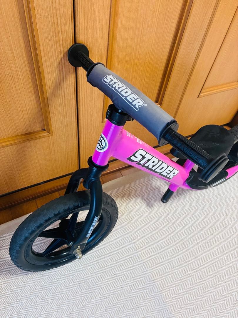 ストライダー ピンク 12インチ 正規品
