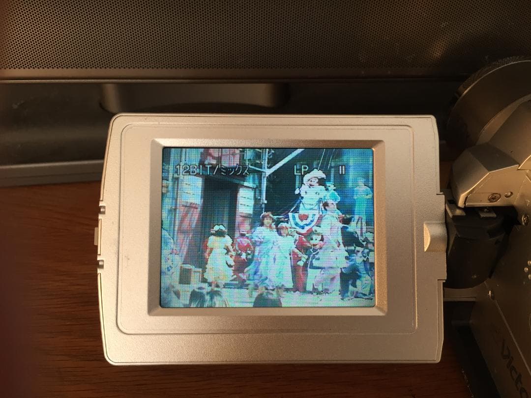 撮影再生ダビングOK　Victor　GR-DVA22K　付属品あり　液晶大画面