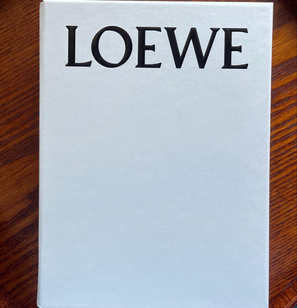 値下げ交渉OK。LOEWE ベージュ 二つ折り財布 保存袋付き