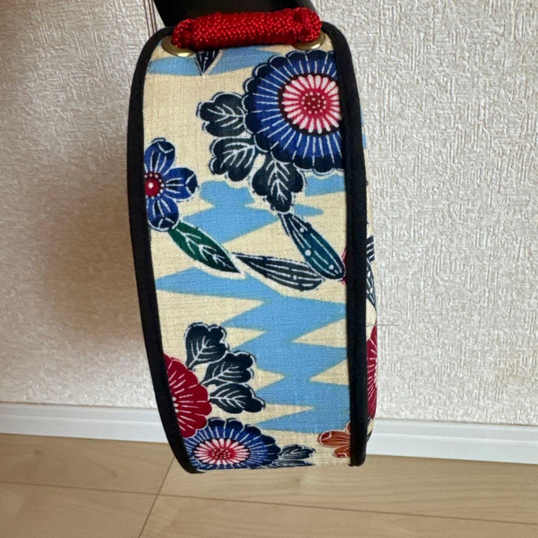 花柄装飾の木製三味線 3弦
