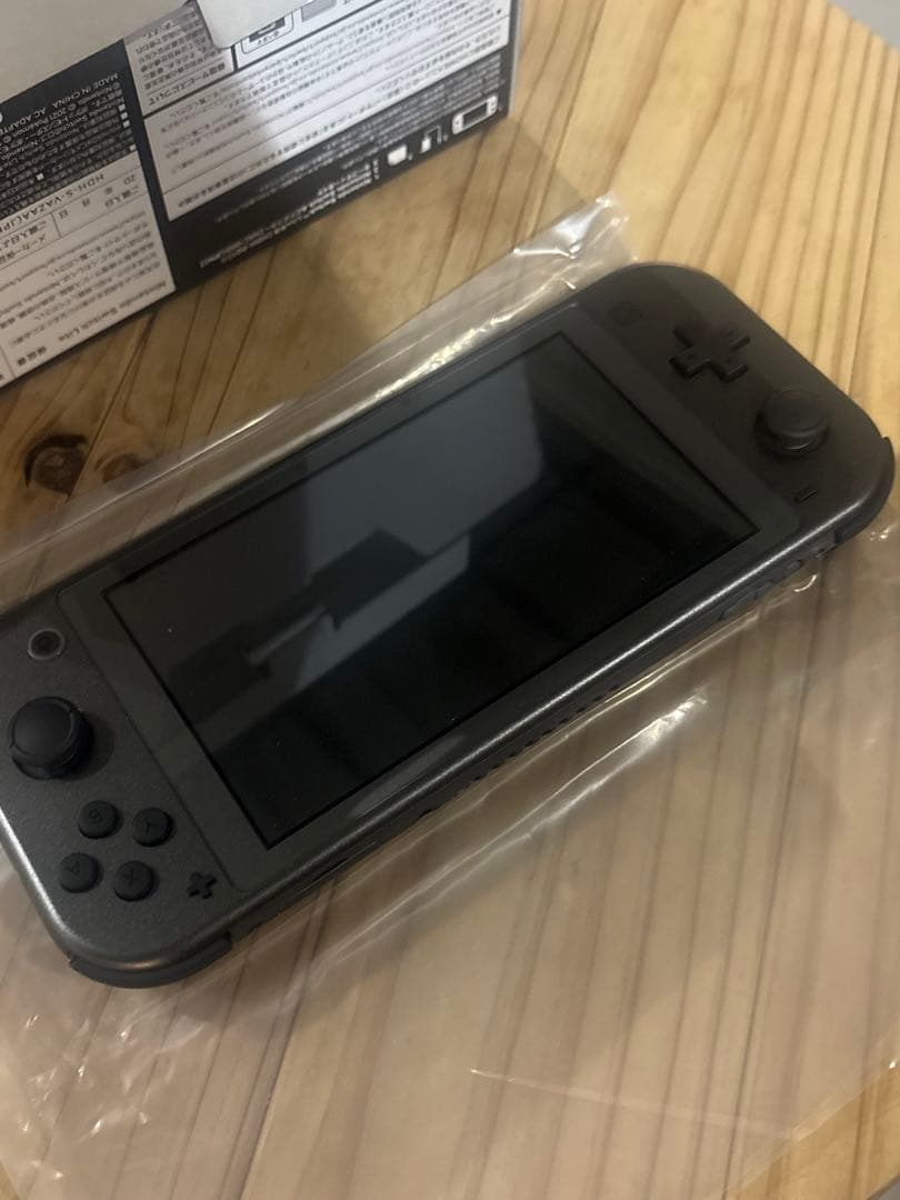 極美品Nintendo Switch Lite ディアルガ パルキア　ポケモン