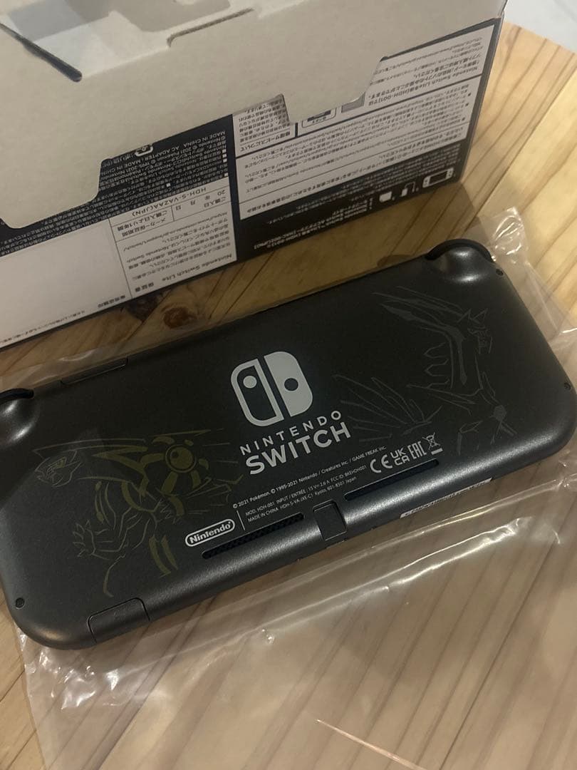 極美品Nintendo Switch Lite ディアルガ パルキア　ポケモン