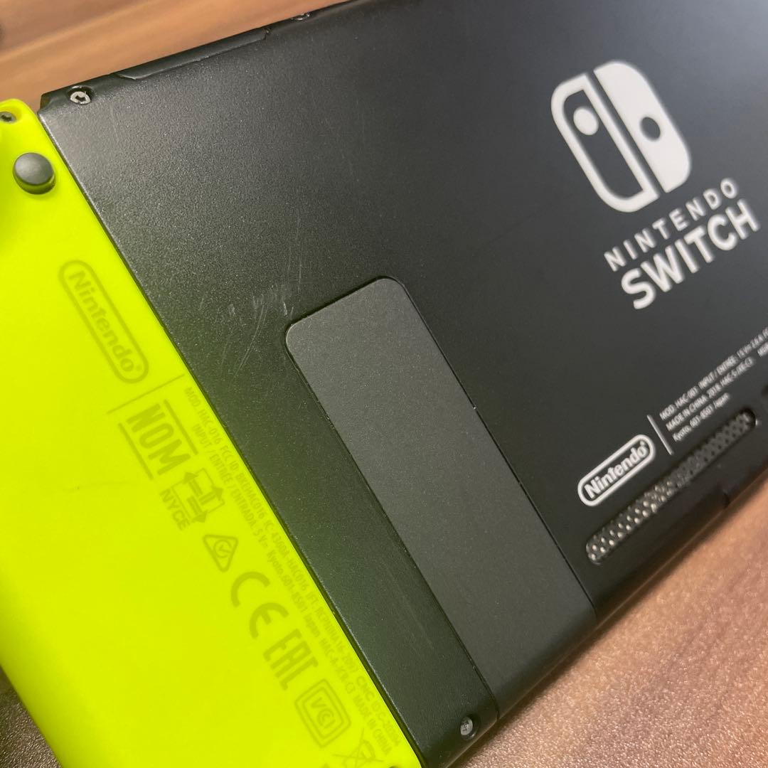 Nintendo Switch 本体　おまけのケース付