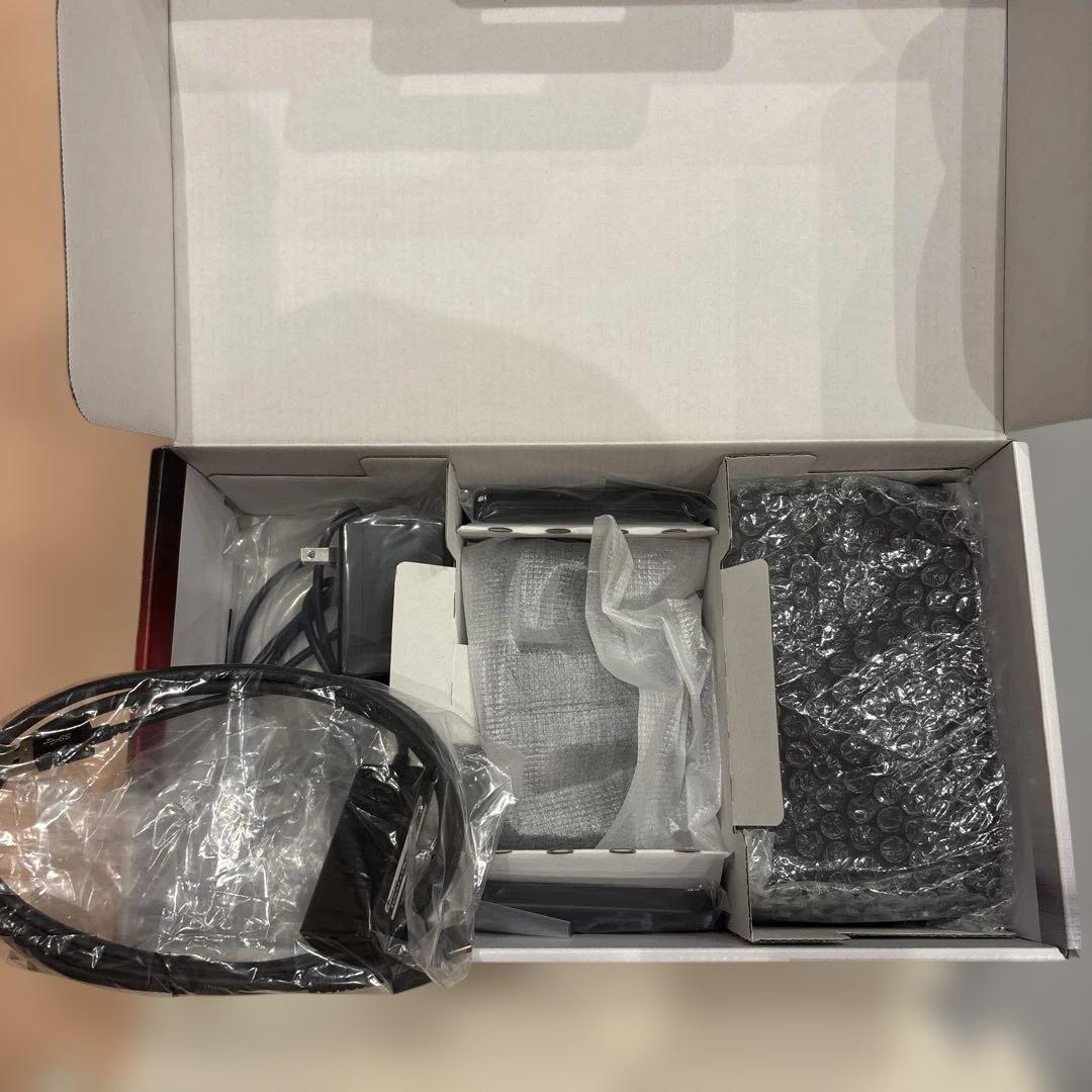 Nintendo Switch 本体　ブラック　ブルー
