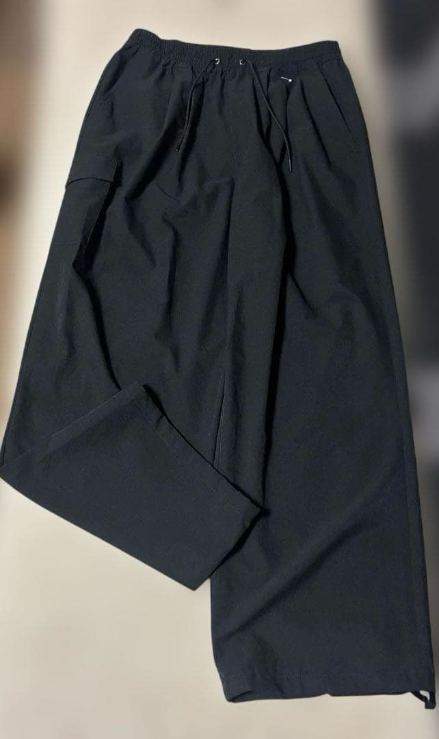 NANGA 黒 ナイロンパンツ 新品未使用✨️