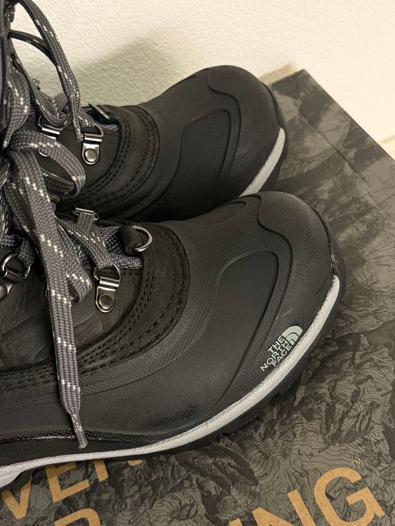 人気モデルThe North Face ファー付き防水スノーブーツ23.5
