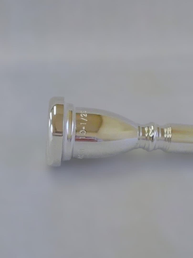 Bach トランペットマウスピース　コマーシャル 10 1/2S