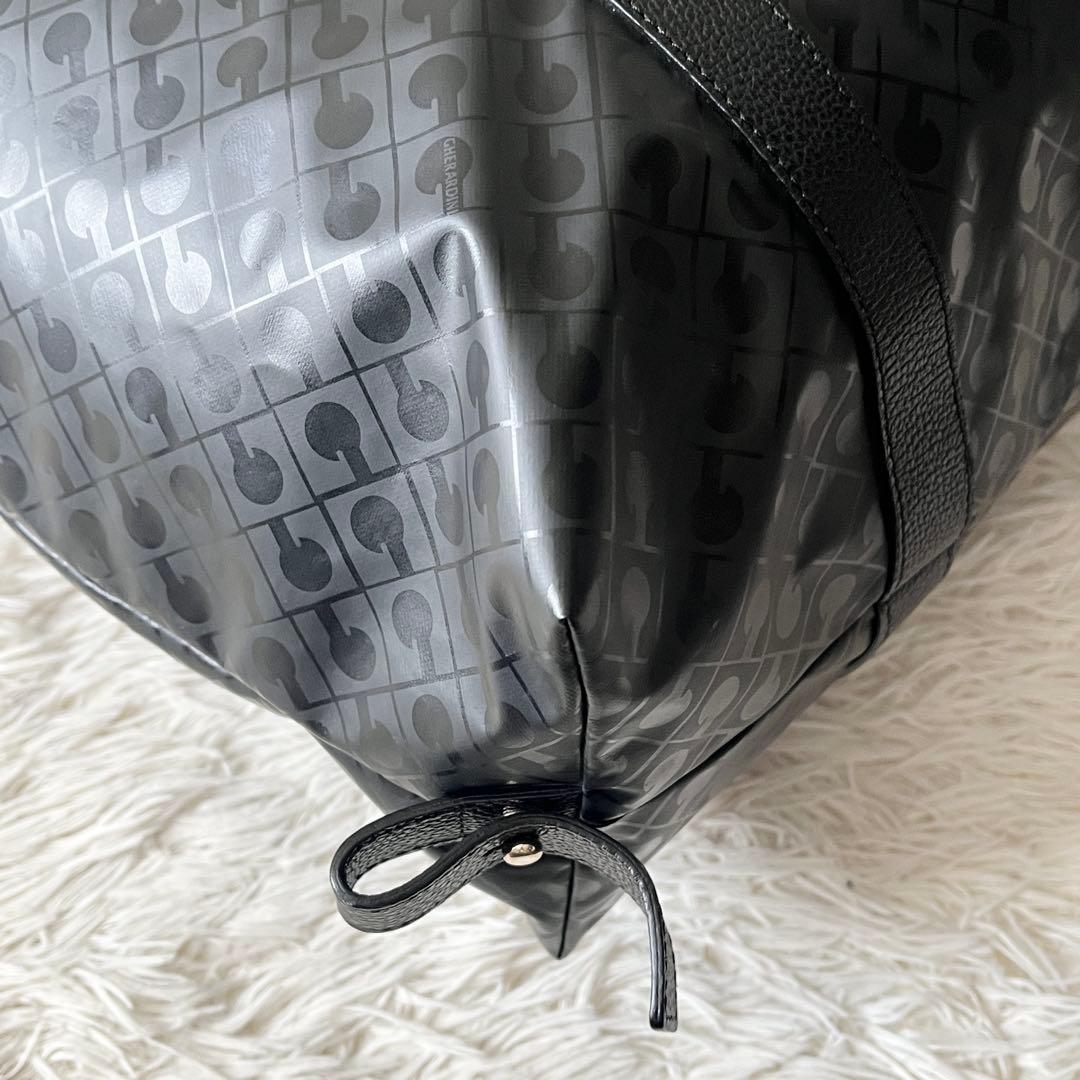 未使用品✨　ゲラルディーニ　ソフティ　ボストンバッグ　ハンドバッグ　総柄