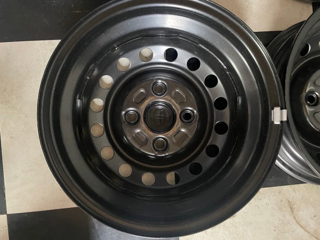 トヨタピクシストラック純正スチールホイール　新車外し