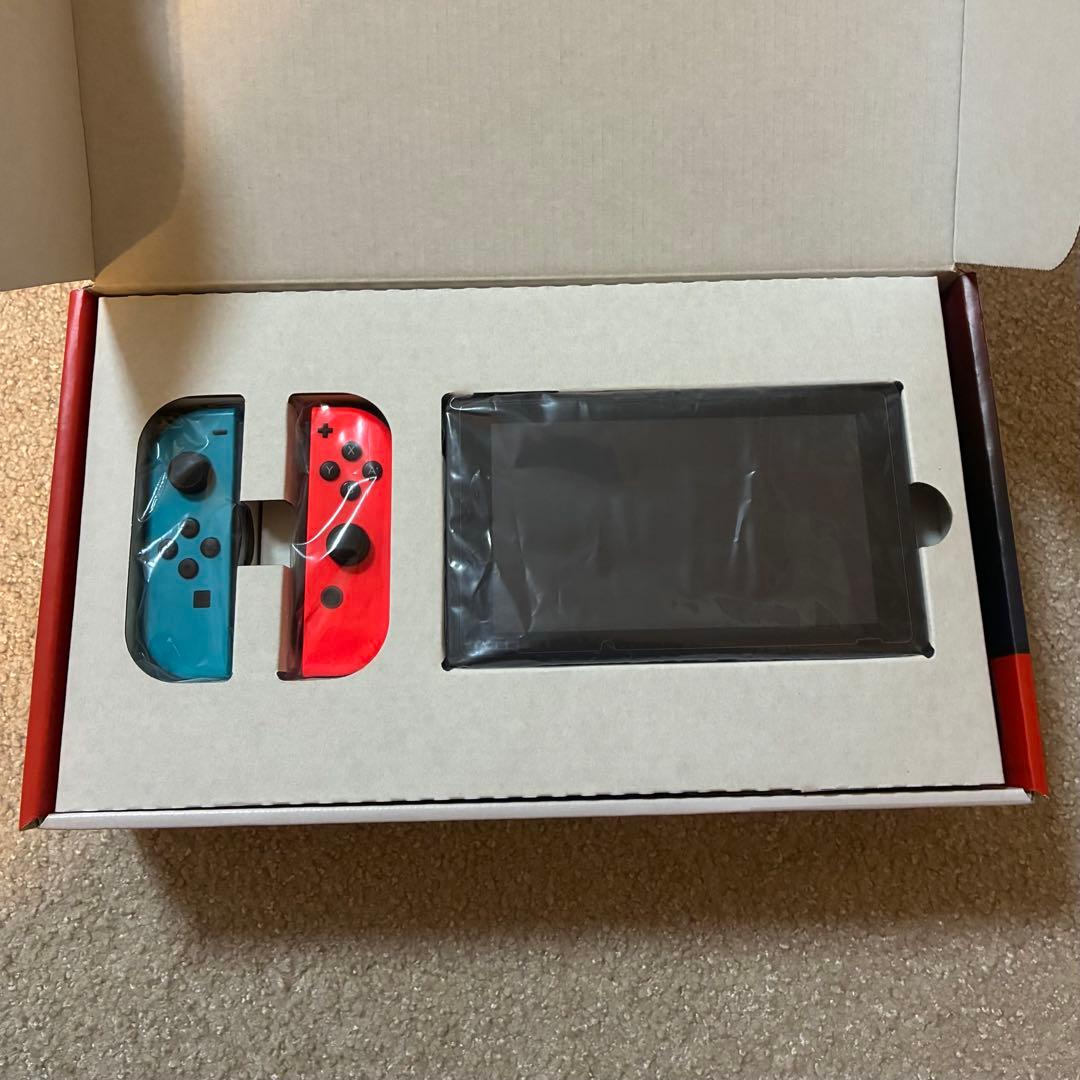 【美品】Nintendo Switch 本体 ＋ 保護フィルム・ケースを追加