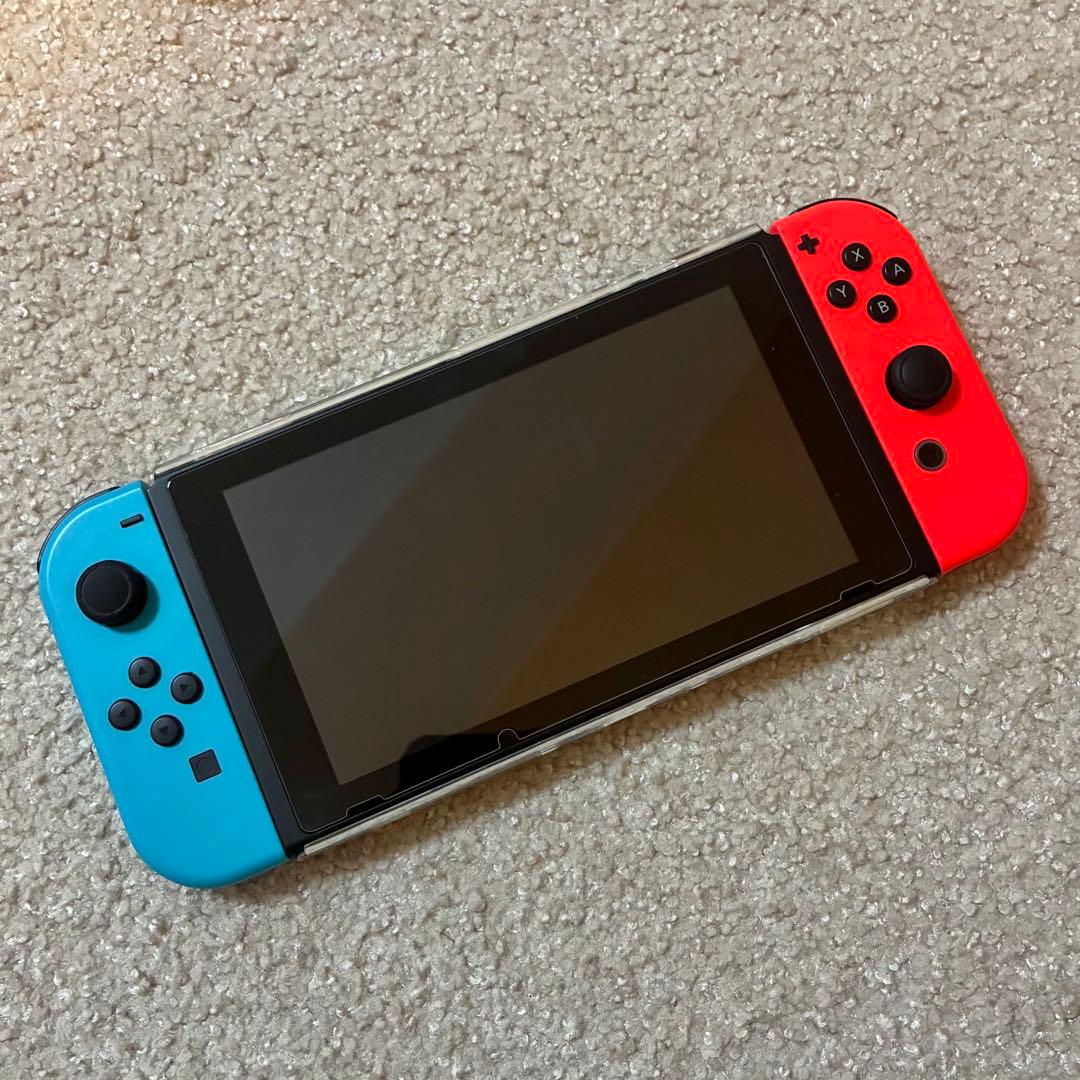 【美品】Nintendo Switch 本体 ＋ 保護フィルム・ケースを追加