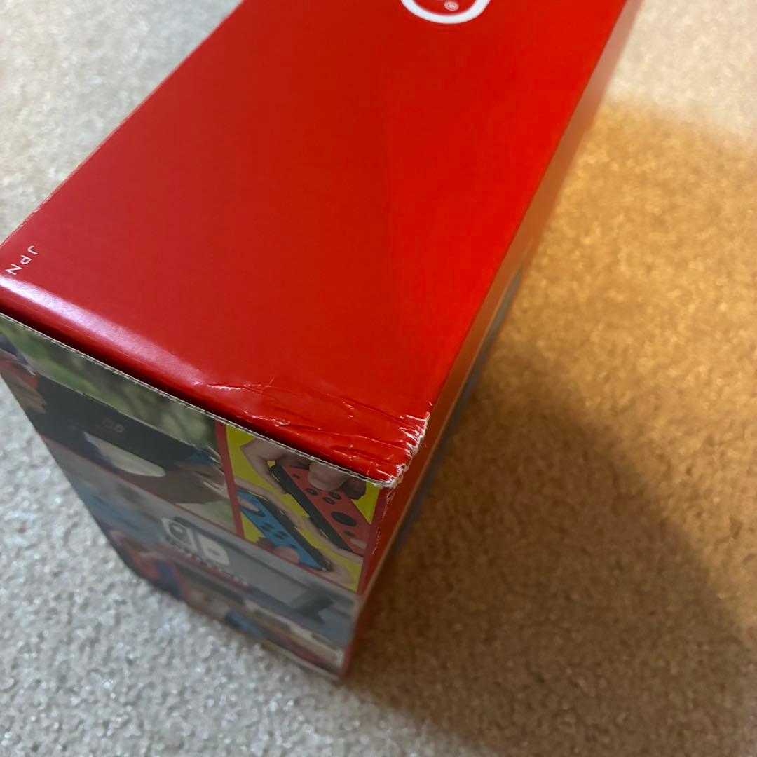 【美品】Nintendo Switch 本体 ＋ 保護フィルム・ケースを追加