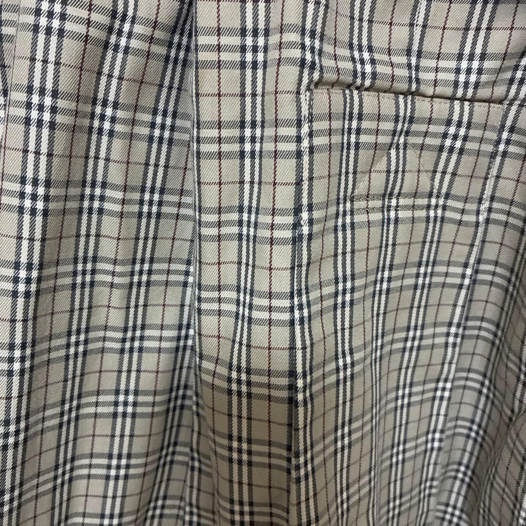 ベージュ トレンチコート チェック裏地　Burberry
