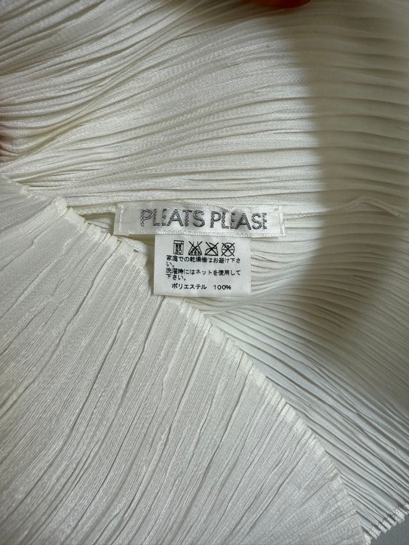 PLEATS PLEASE プリーツプリーズ UネックTシャツ 白 サイズ3