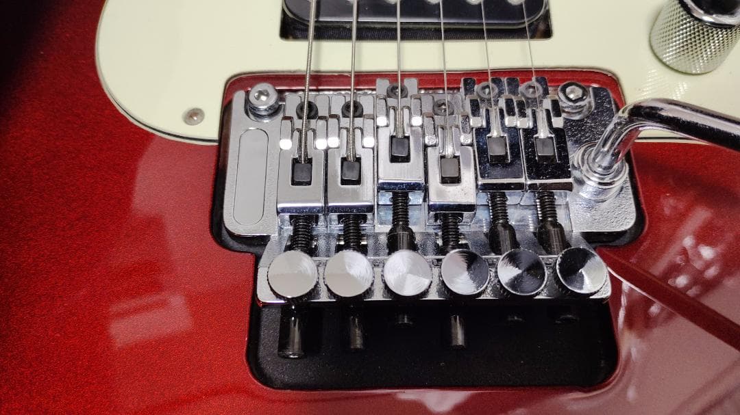 Greg Bennett Interceptor IC-3　フロイドローズ