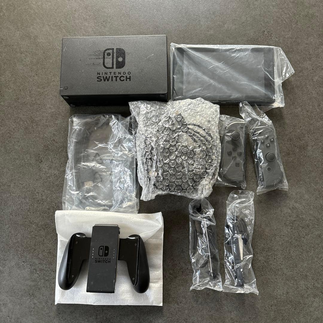 【美品】スイッチ　Nintendo Switch 本体　グレー　箱あり付属品あり