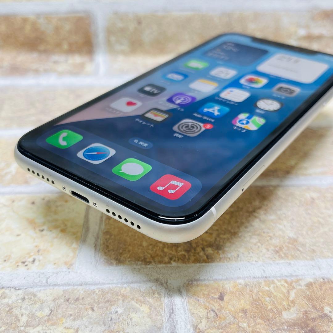 SIMフリー iPhone11 64GB ホワイト 新品電池