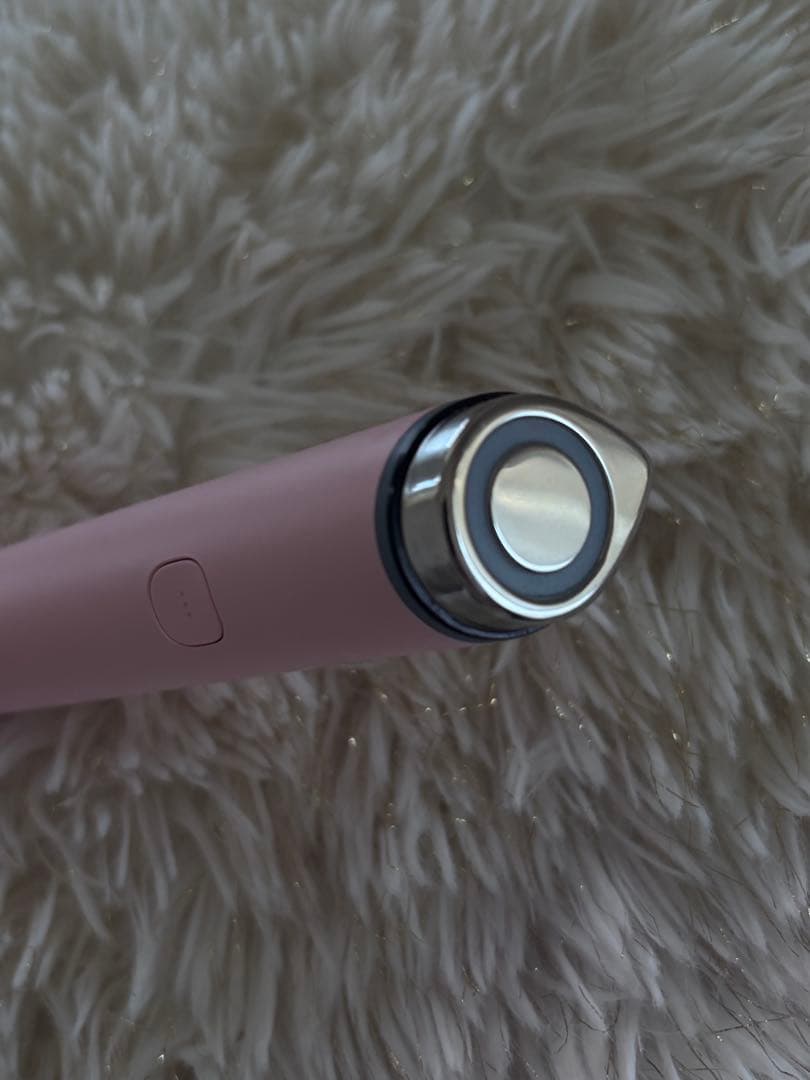 美品✨medicube 美顔器 ピンク