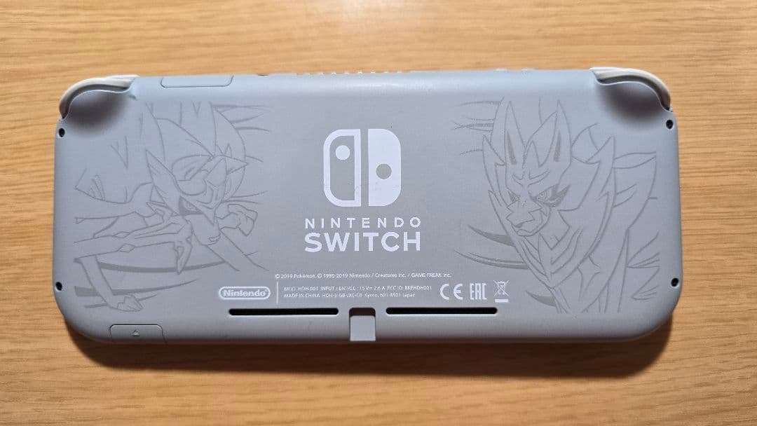 Nintendo Switch Lite ザシアン・ザマゼンタ エディション