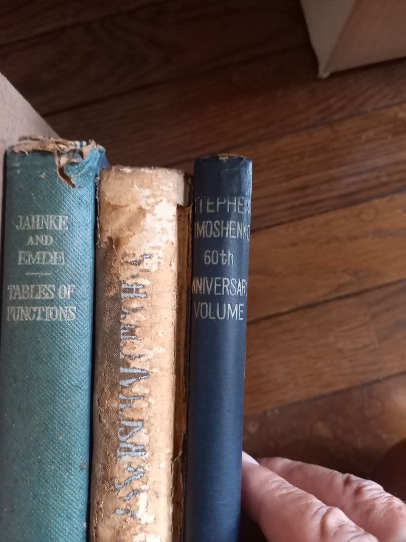 【値下げ】数字と物理学の専門書セット、6冊です。70年以上前の洋書になります。