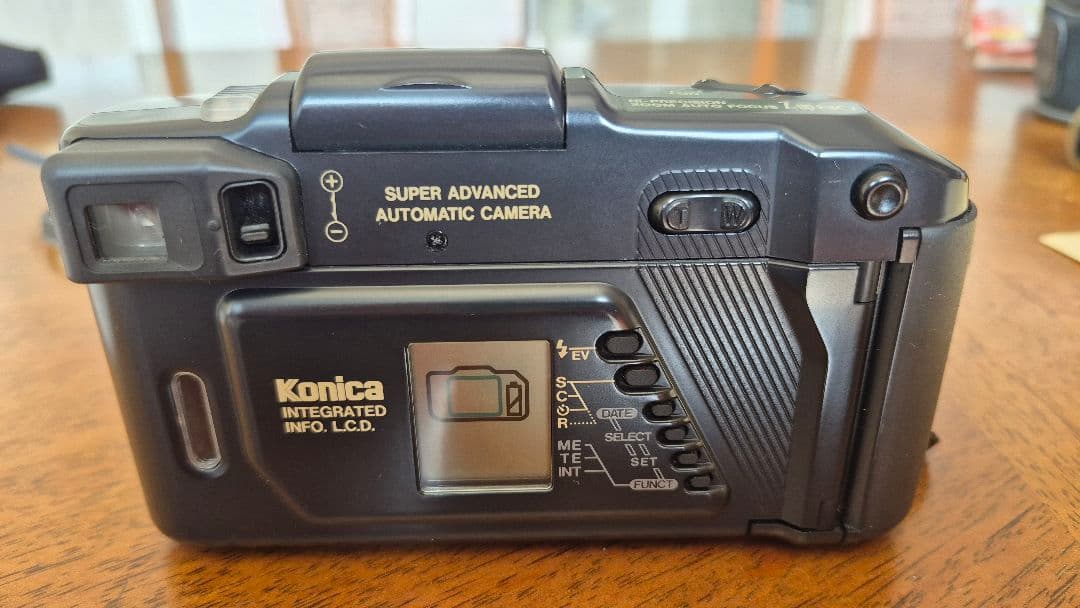 KONICA Z-up 80 Zoom フィルムカメラ多機能高性能　ケース付美品
