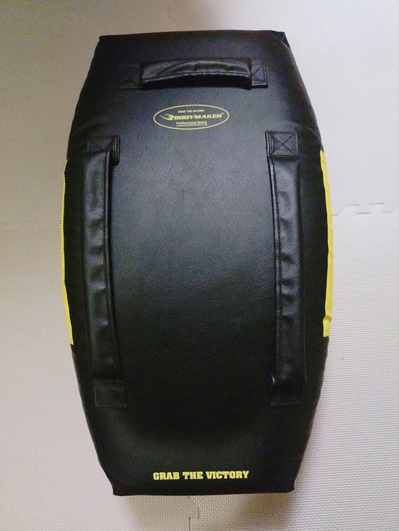 BODYMAKER　ボディメーカー　ビッグミットフェザーシールド